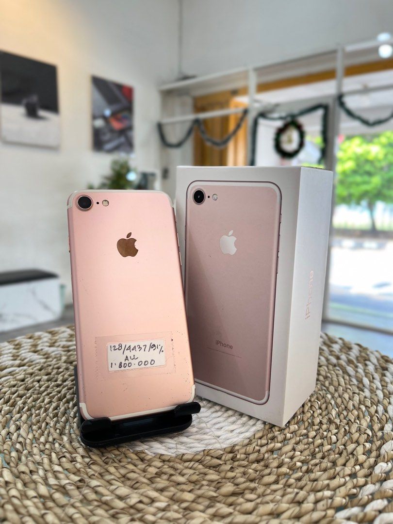 iPhone 7 Rose Gold 32 GB au