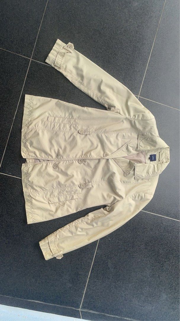 JACKET (Category: Coats, Jackets and Outerwear) located in Kuala Selangor. Submitted by aminasri (Listing ID 1275803134, Image 2). Description: if you have any questions, just ask me.
