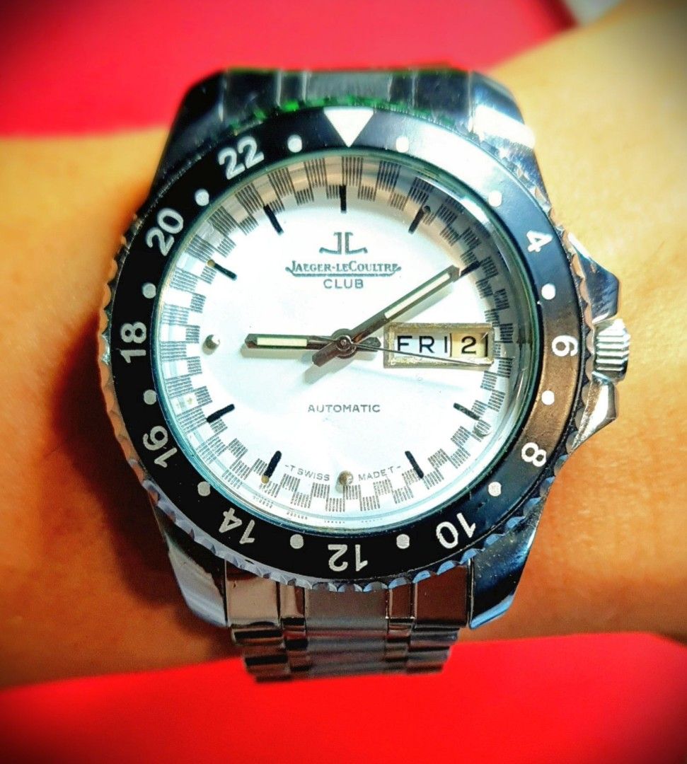 #Jaeger LeCoultre #Swiss Made #Luxury Watch #Automatic (Category: Luxury Watches) located in Caloocan City. Submitted by allig8 (Listing ID 1275766930, Image 1). Description: This Jaeger LeCoultee luxury and sporty Swiss watch boasts a thick and heavy silvery case with a beautiful round white dial that features luminous hour markers as indices, and hour and minute hands that glow in the dark. The 43mm case houses a reliable automatic movement wit