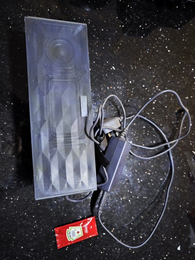Jawbone speaker