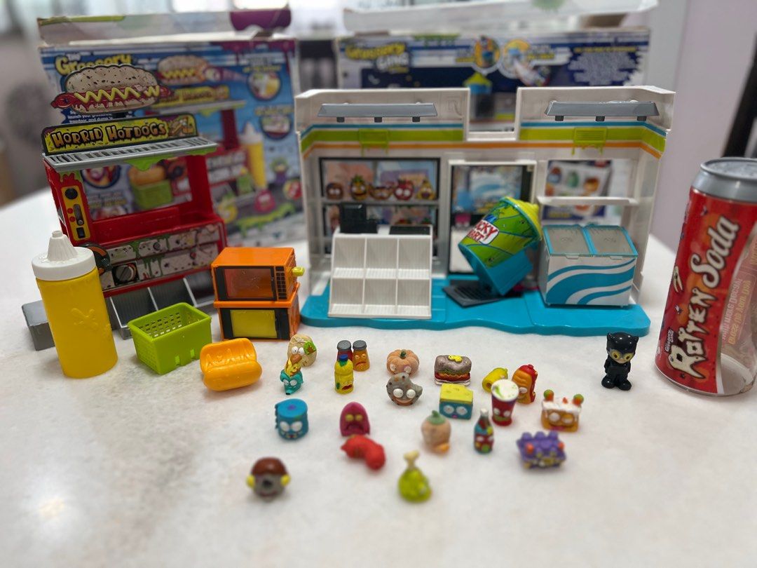 Grossery shop gang bus