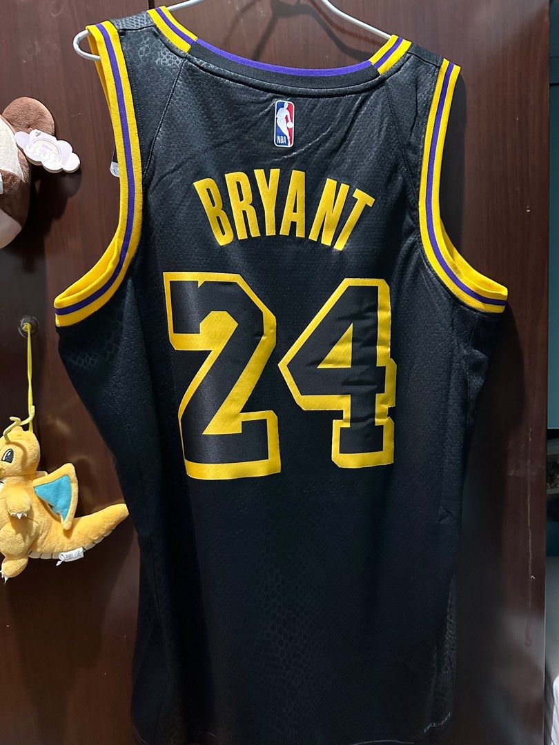 Kobe black discount mamba jersey