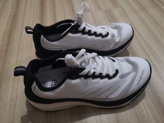(Category: ) located in . Submitted by jean96 (Listing ID 1275776334, Image 1). Description: .
