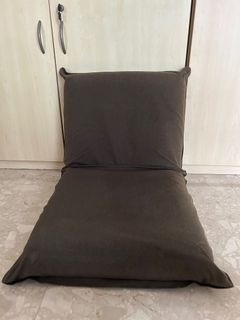 (Category: ) located in . Submitted by Rosalind (Listing ID 1275736262, Image 1). Description: .