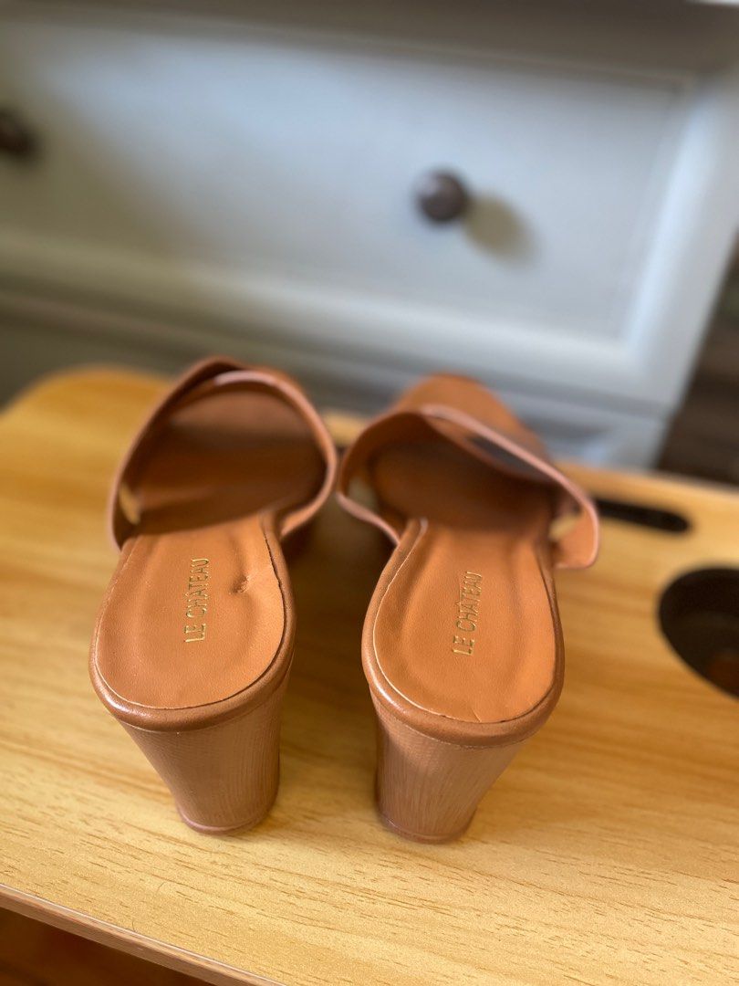 Le chateau wedge sandals sale