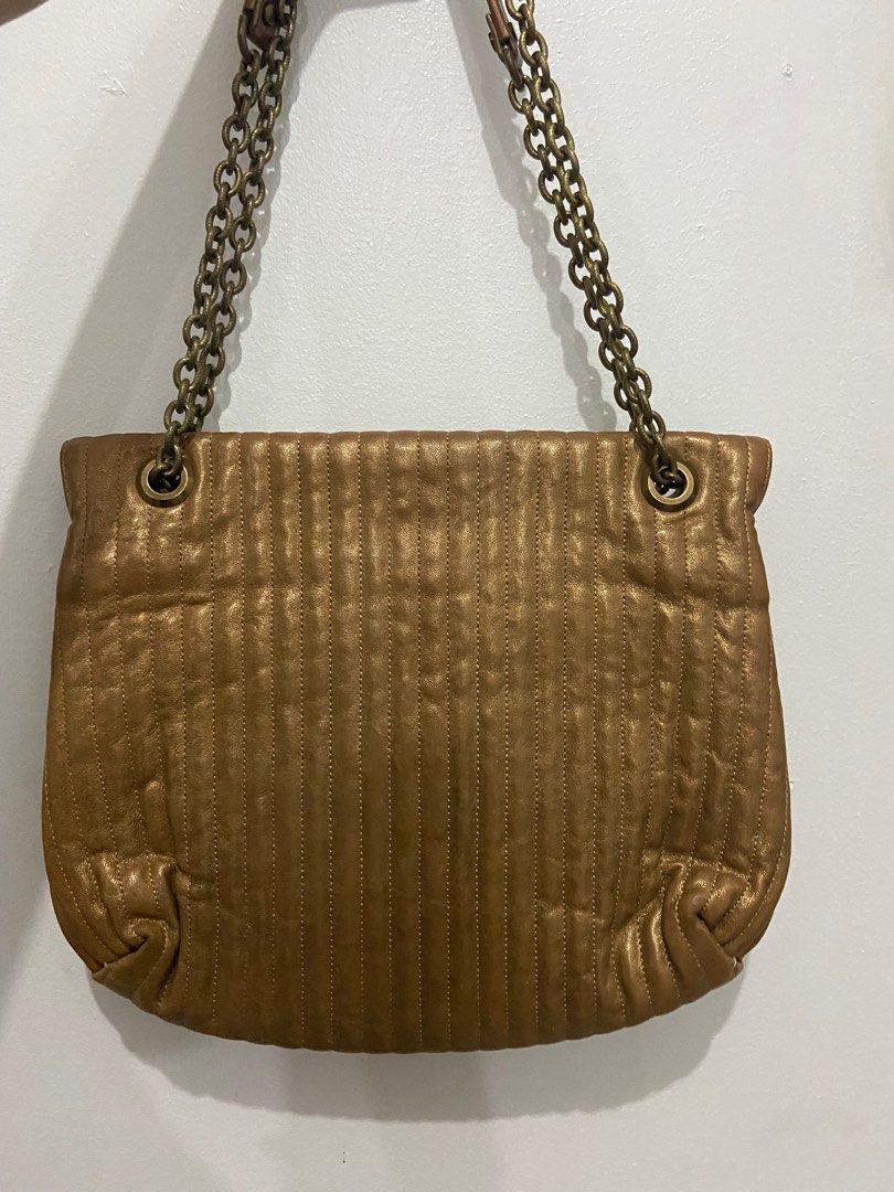 LANVIN bag [ORIGINAL] (Category: Luxury Bags & Wallets) located in Quezon City. Submitted by _rronnie (Listing ID 1275695409, Image 2). Description: Lanvin bag.