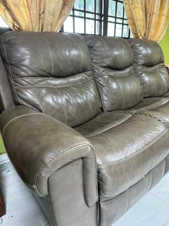 (Category: ) located in . Submitted by sasadeals (Listing ID 1275718115, Image 1). Description: .