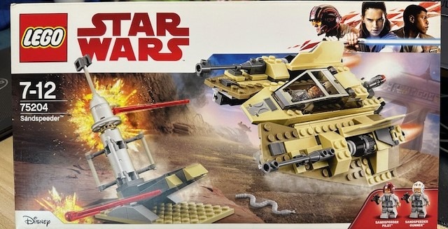 Lego star hotsell wars sandspeeder