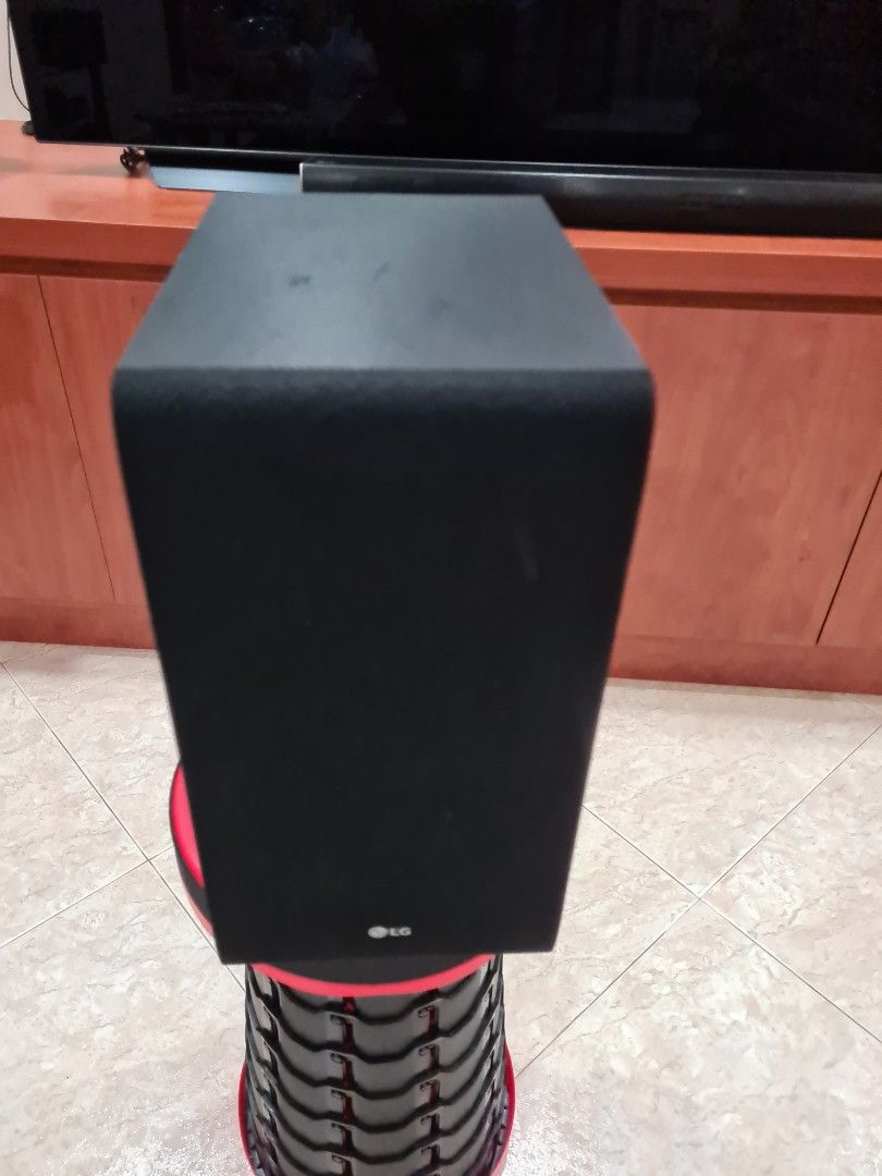 LG subwoofer SPJ4BW, Audio, Soundbars, Speakers & Amplifiers on Carousell