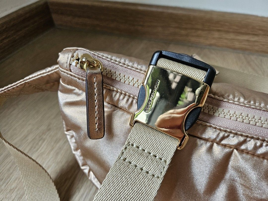 Michael kors sales fanny pack purse