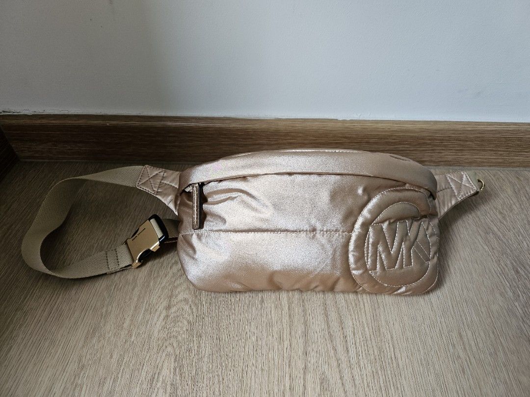 Michael kors 2024 fanny pack purse