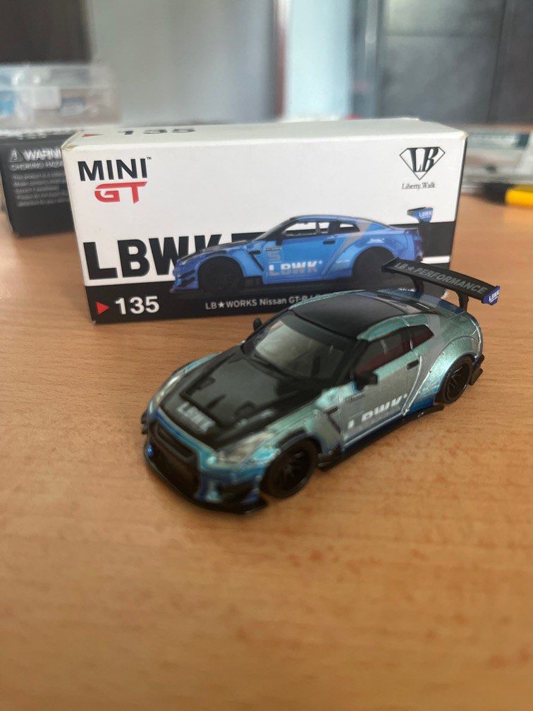 MiniGT Nissan GT-R R35 LB WORKS not tarmac works hotwheels tomica ...