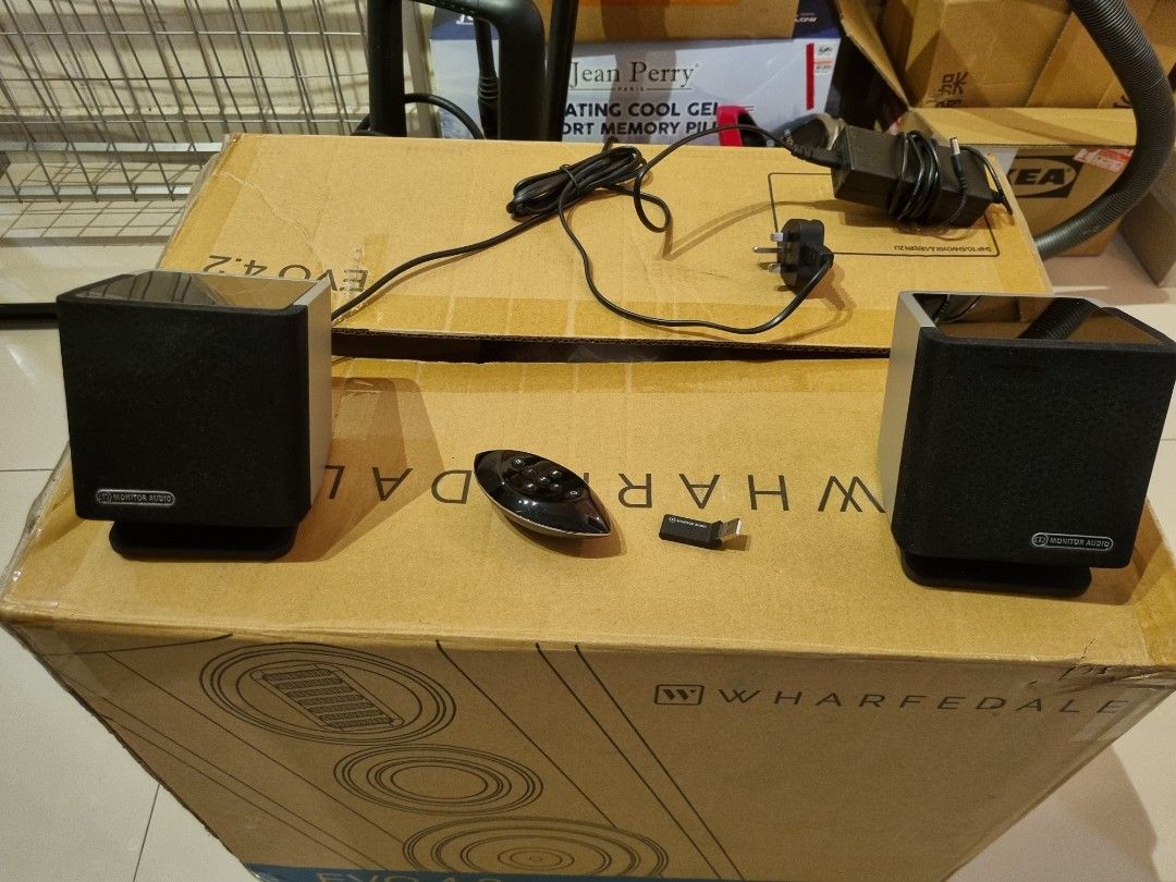 Monitor Audio Airstream WS100 active speakers for PC or TV