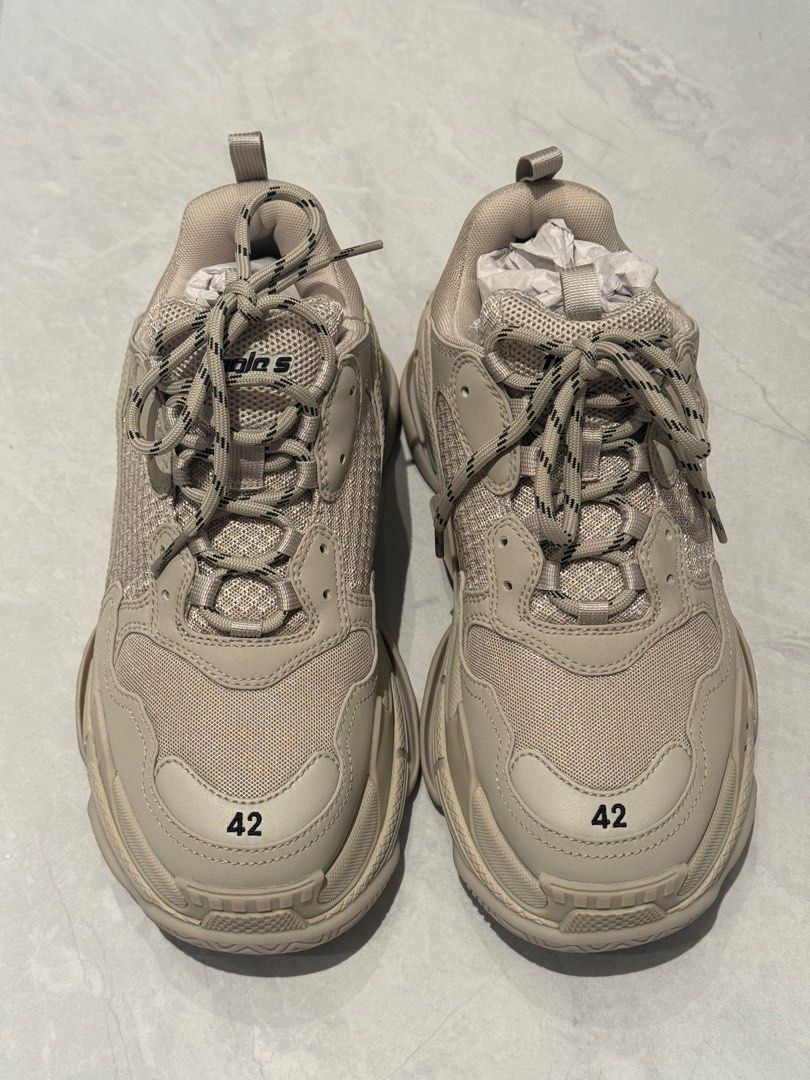 Balenciaga triple s size 42 store