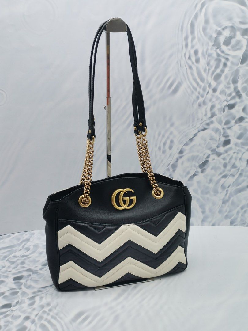 Gucci marmont chevron black and sale white