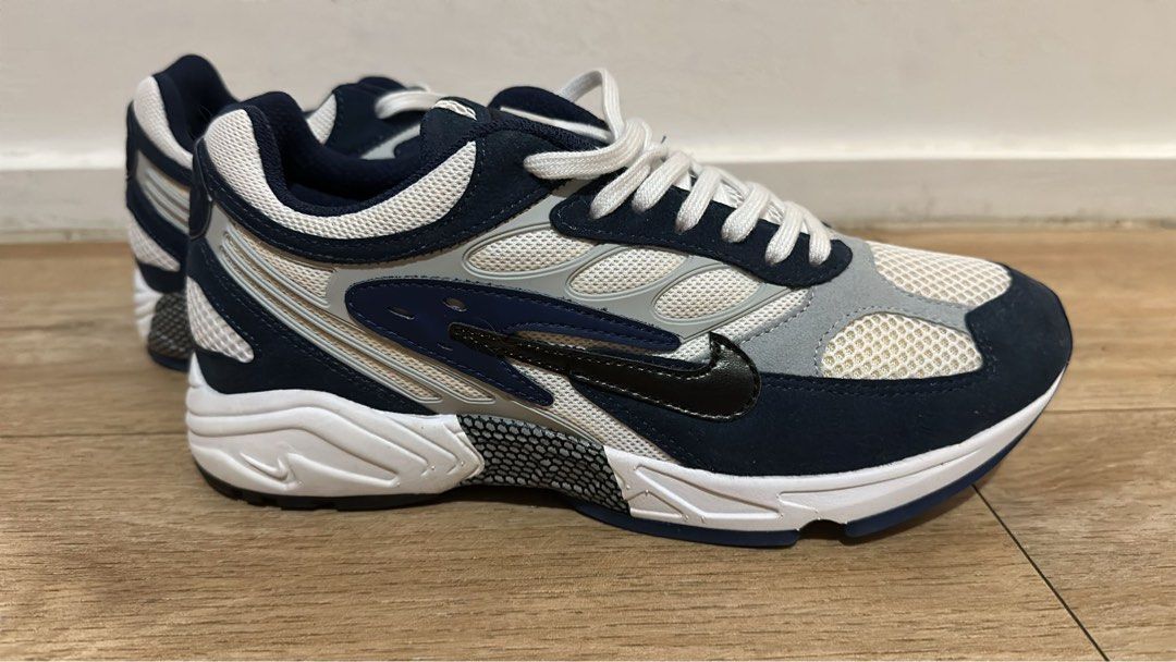 Nike Air Ghost Racer