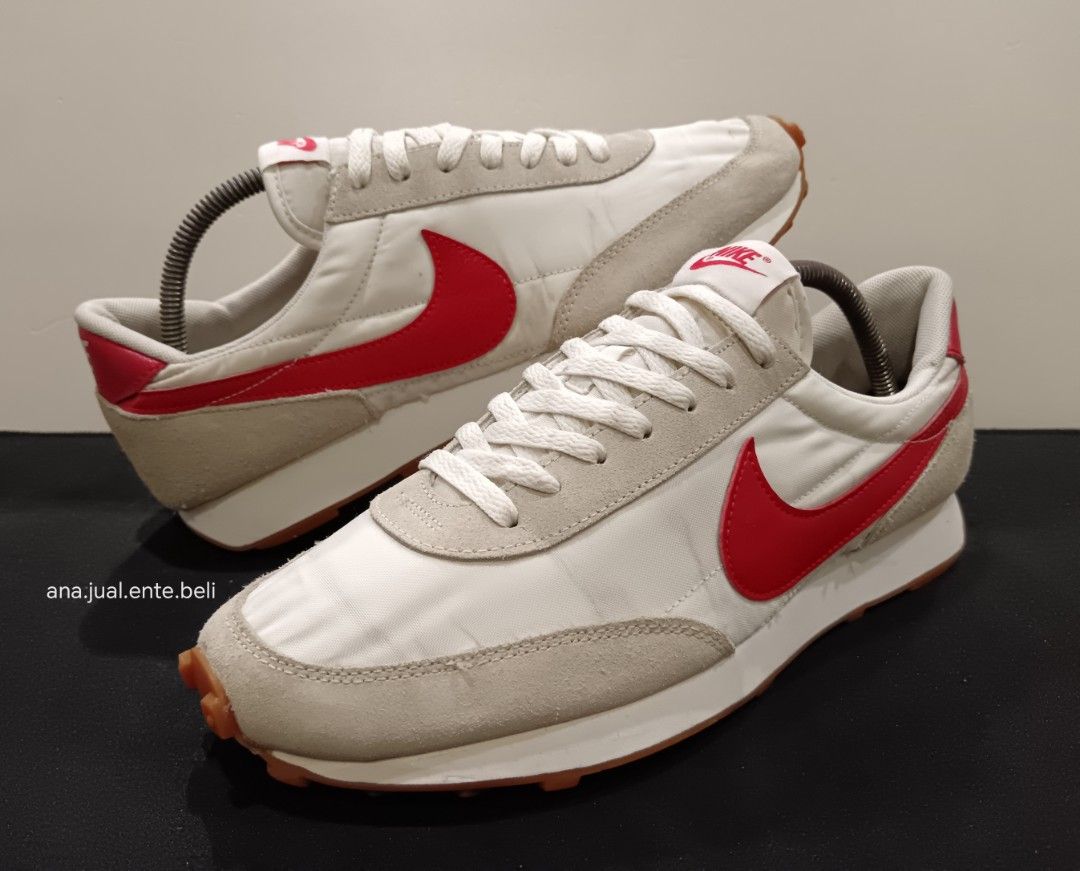 Nike daybreak discount white university red