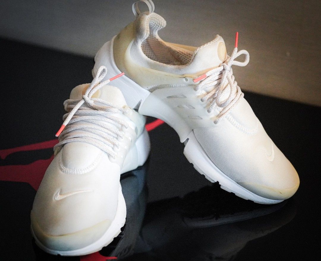 White nike shop air presto womens