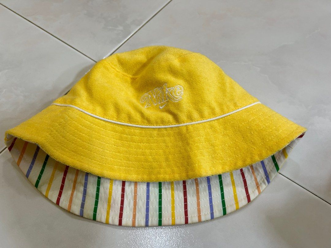 Nike reversible toweling bucket hat hot sale