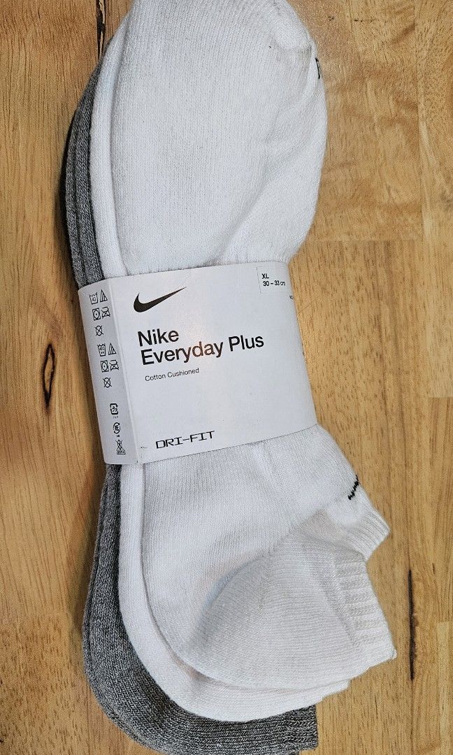 NIKE socks XL 30 33cm bundle 3 pairs Men s Fashion Watches