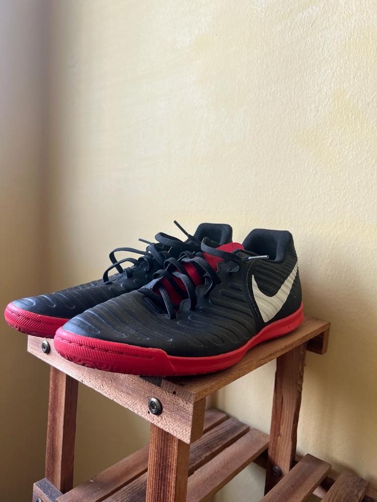 Nike outlet tiempo sneakers