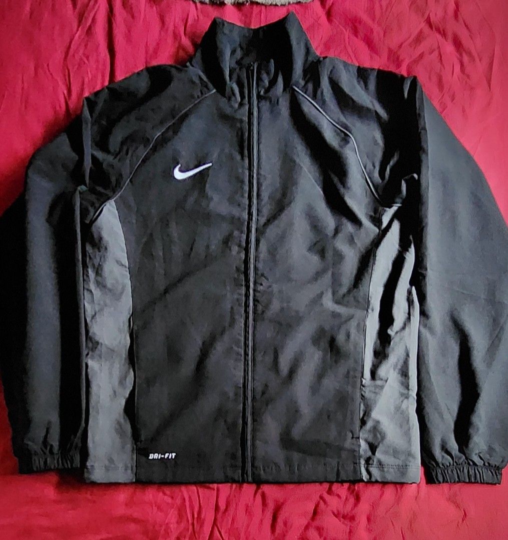 All black nike windbreaker mens store