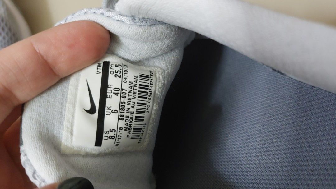 Nike 18 womens 2025