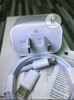 ORIGINAL 💯 IPHONE IPAD CHARGER(20watts) FAST CHARGER FOR ANY IPHONE AND IPAD BRANDNEW