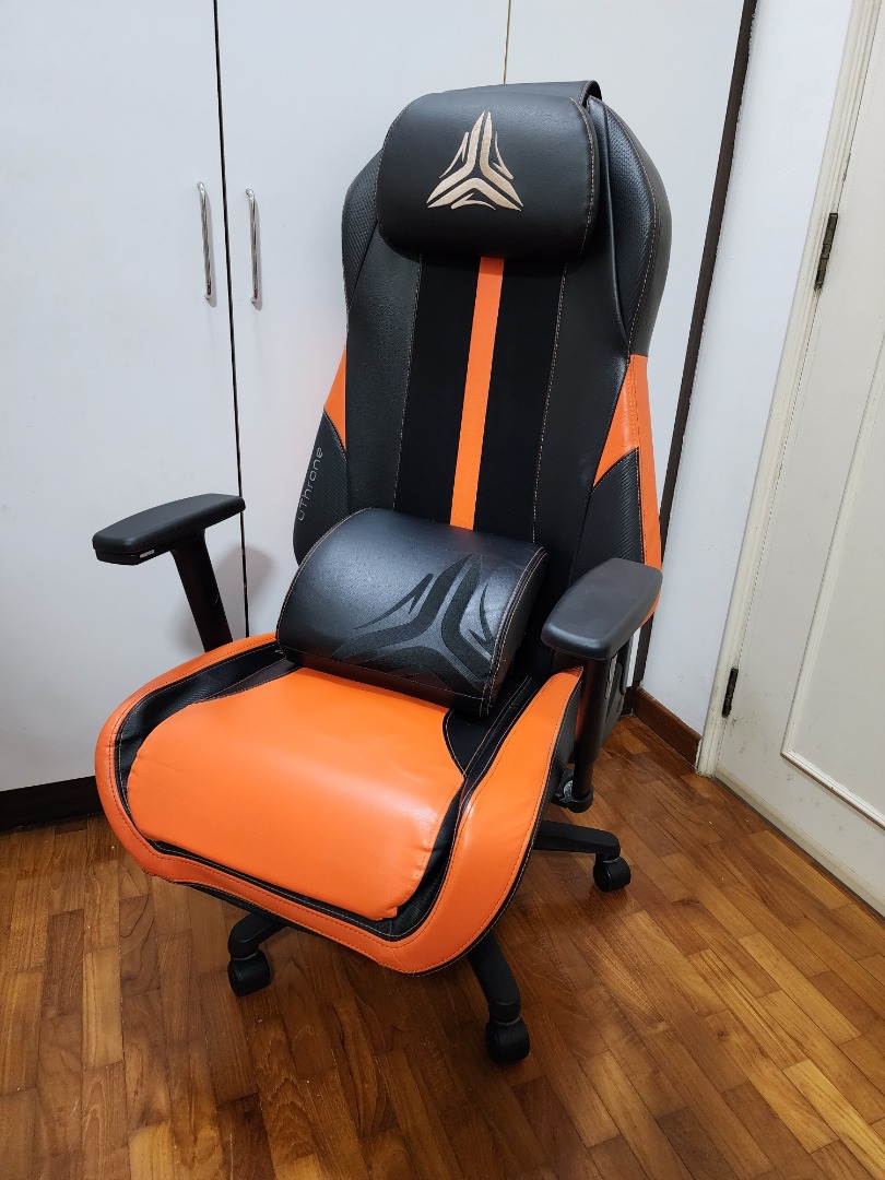 Osim uthrone deals gaming chair