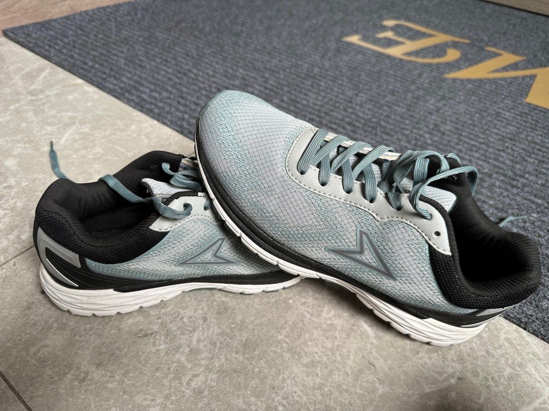 Sports discount power shoes
