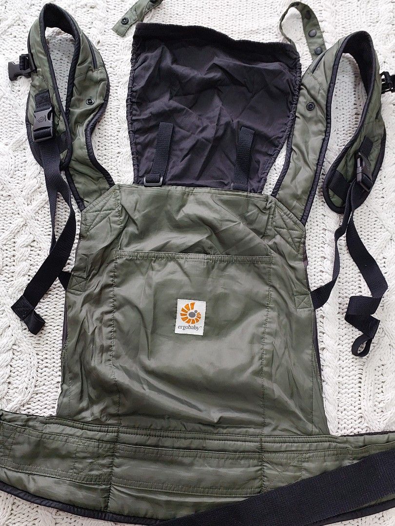 Ergobaby travel stowaway 2025