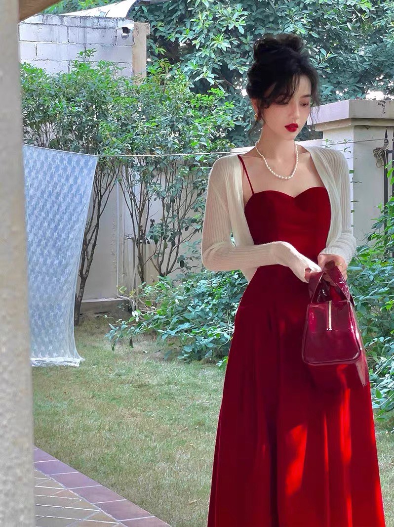 Red prom dress spaghetti strap store