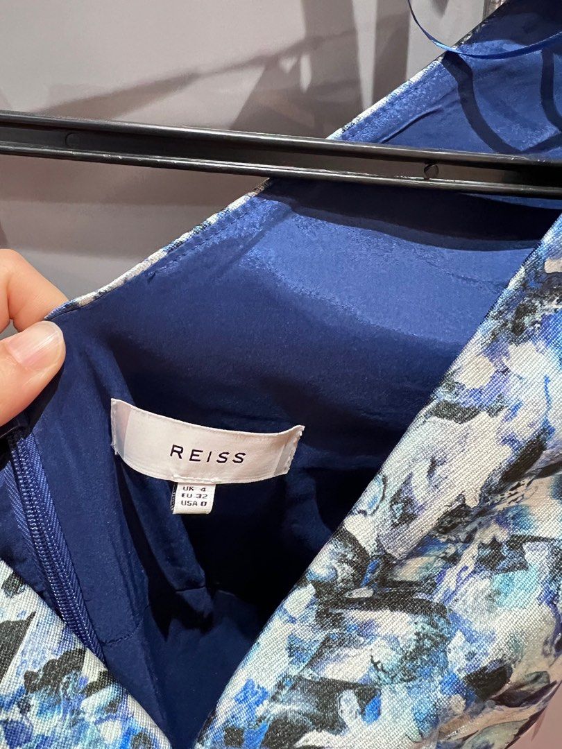 Reiss size hot sale 4