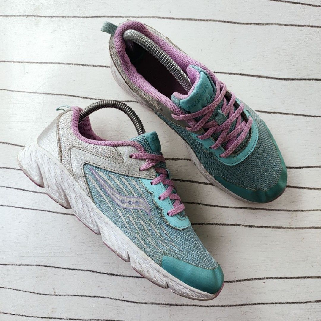 Saucony turquoise 2025