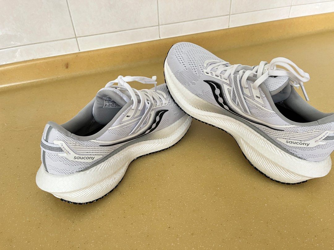 Saucony Women Running shoes