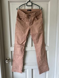 (Category: ) located in . Submitted by unicornpreloved00 (Listing ID 1275782948, Image 1). Description: .