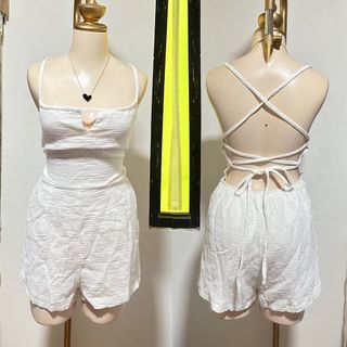 SHEIN brand new white plain romper summer beach sexy back jumpsuit jumpshort