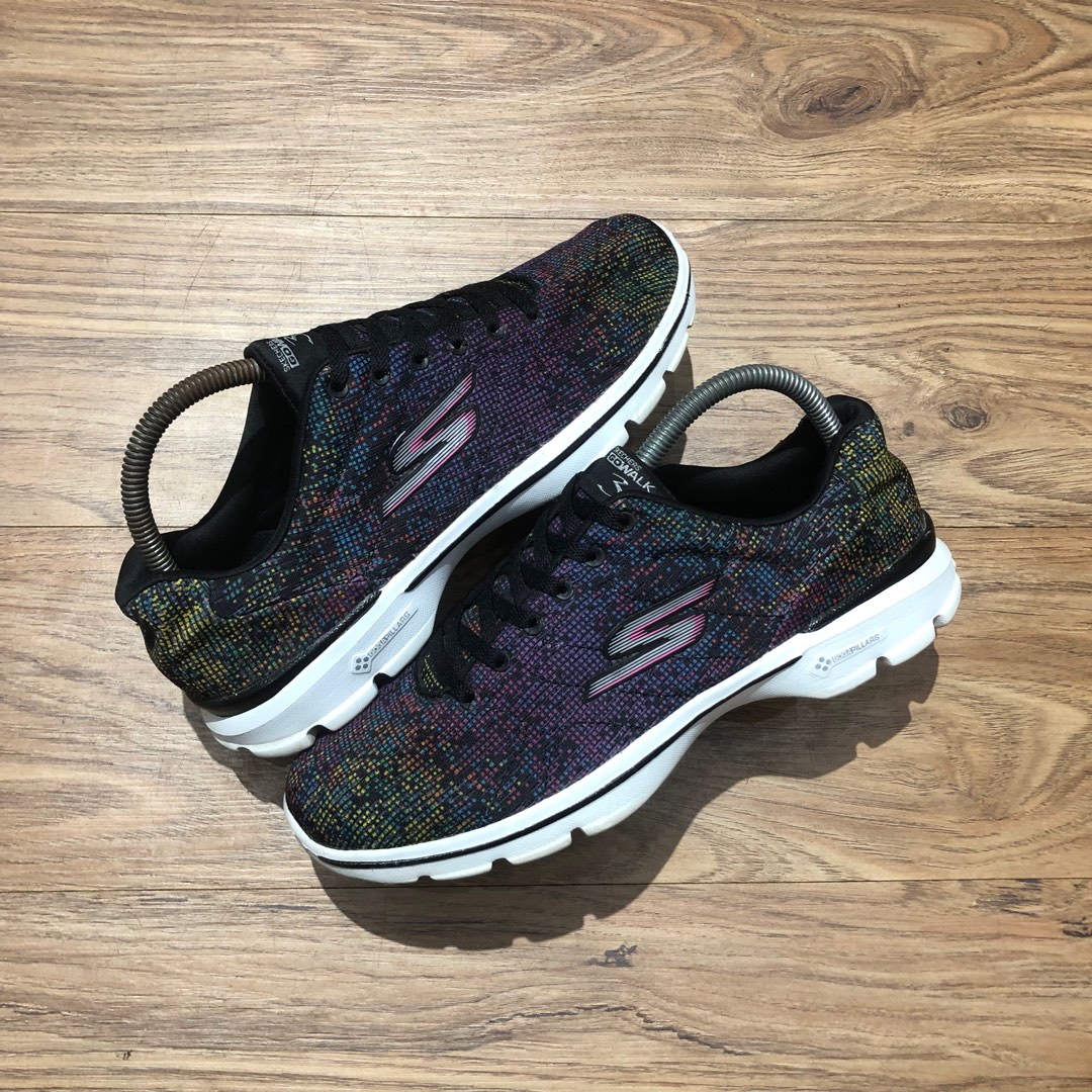 Skechers go walk 3 digitize walking shoe 2025