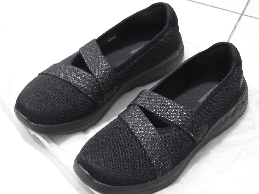 Skechers goga max outlet womens black