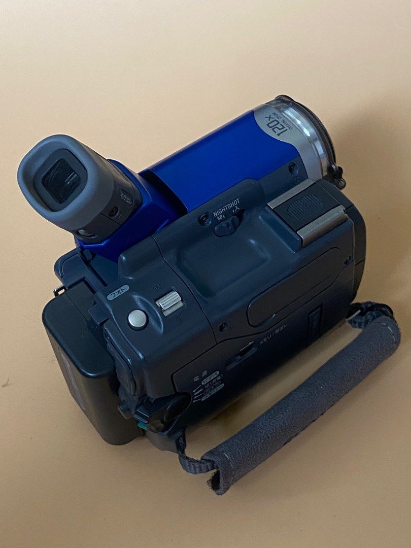 Sony Mini DV Digital Handycam DCRTRV22, Photography, Cameras on Carousell