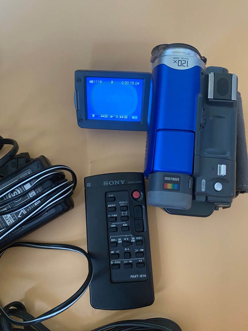 Sony Mini DV Digital Handycam DCRTRV22, Photography, Cameras on Carousell