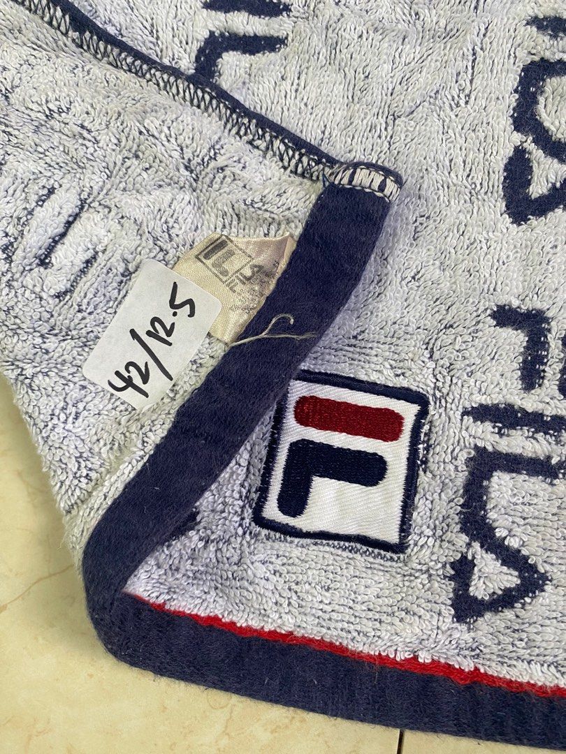 Fila deals gym towel
