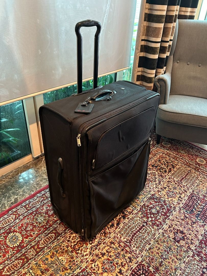 Luggage brand tumi online