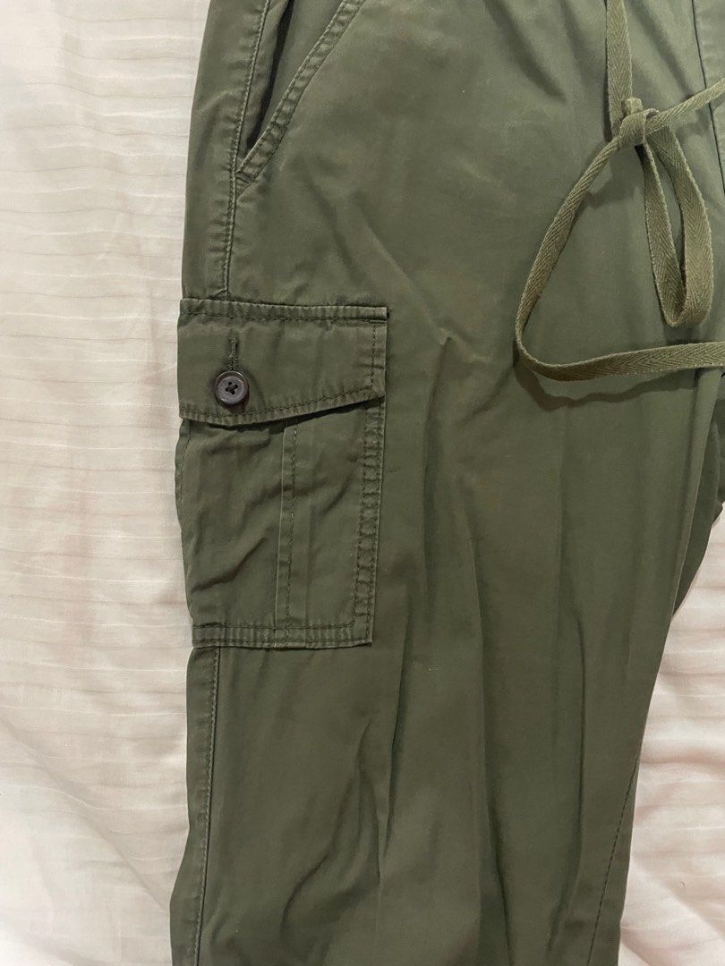 Uniqlo Cargo Cropped Pants, Women's Fashion, Bottoms, Other Bottoms on ...