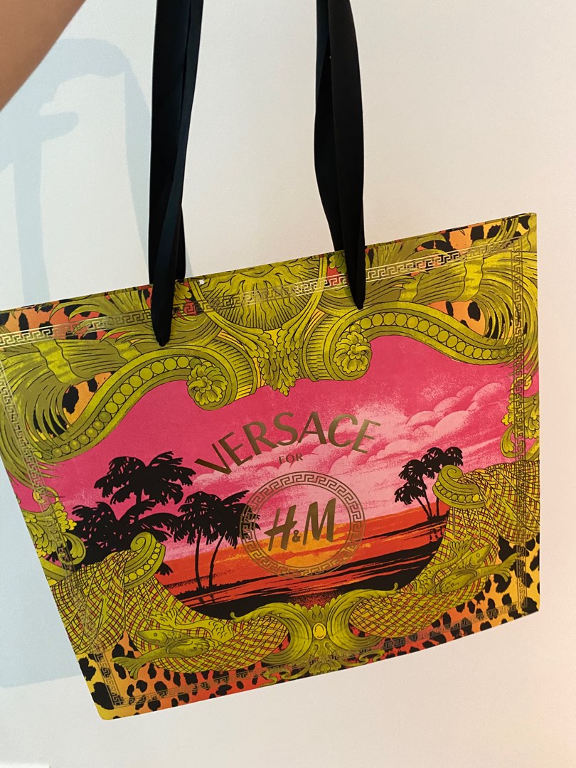 Red tote bag h&m store