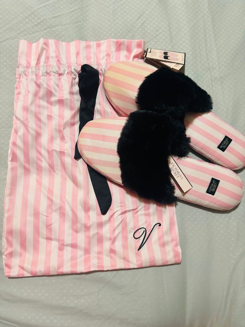 Victoria secret bed slippers top
