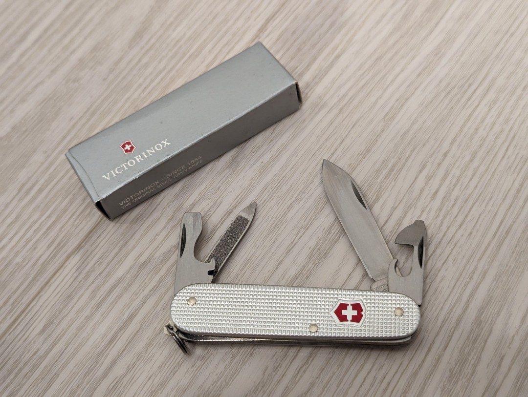 Knife chat: Victorinox 84mm Alox Bantam and Cadet – Three Points of the  Compass