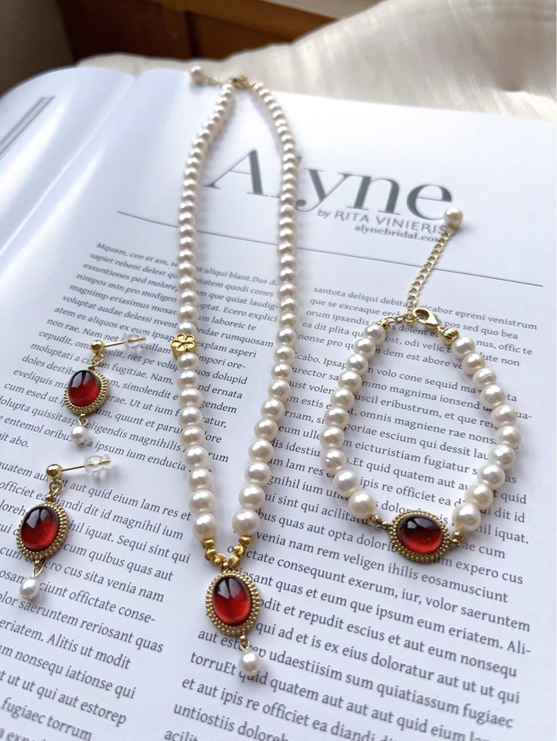 Garnet pearl outlet necklace
