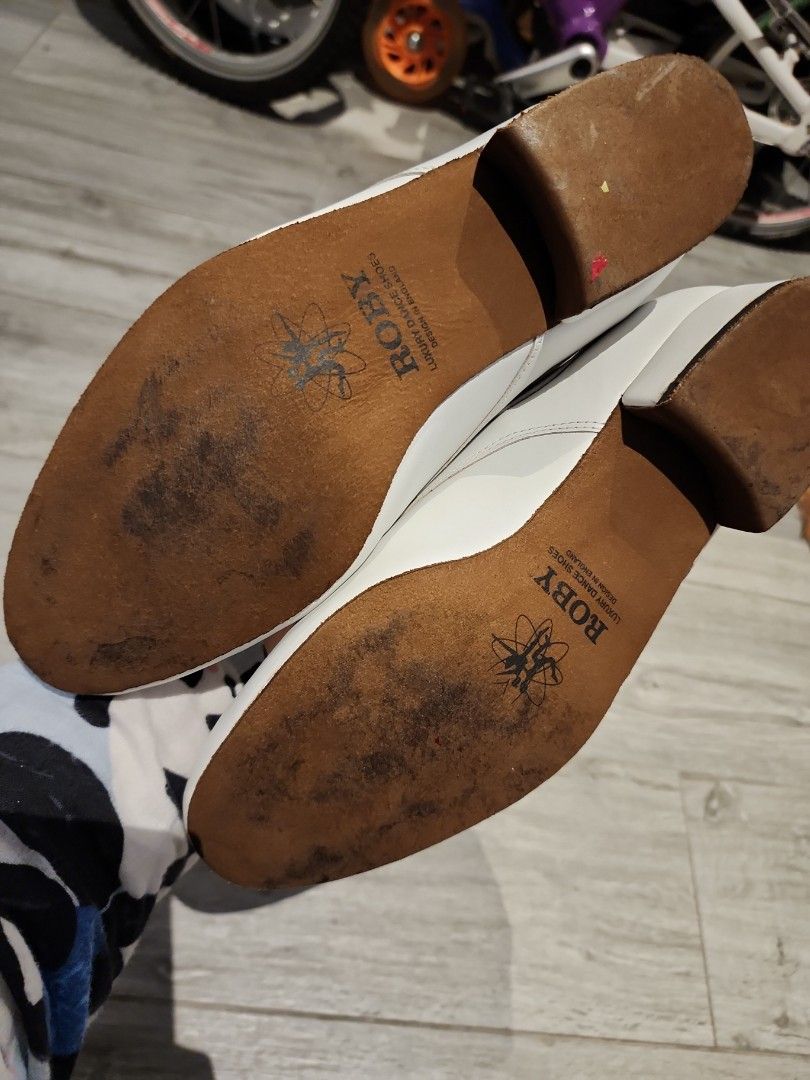 White dance clearance shoes mens