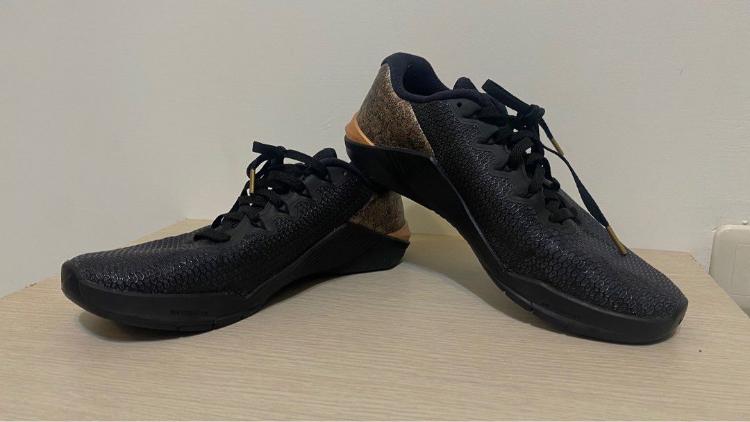 Metcon 5 rose deals gold